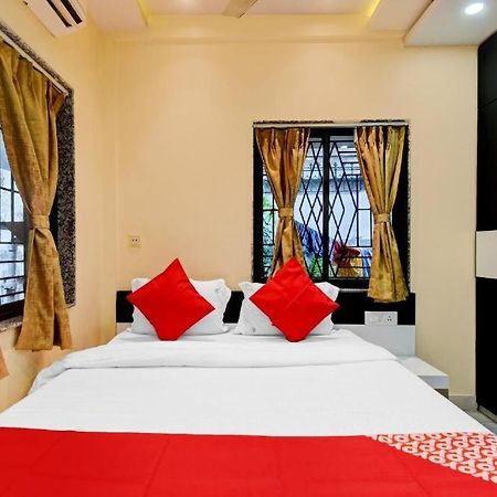 Dharmatala Inn Calcutta Extérieur photo