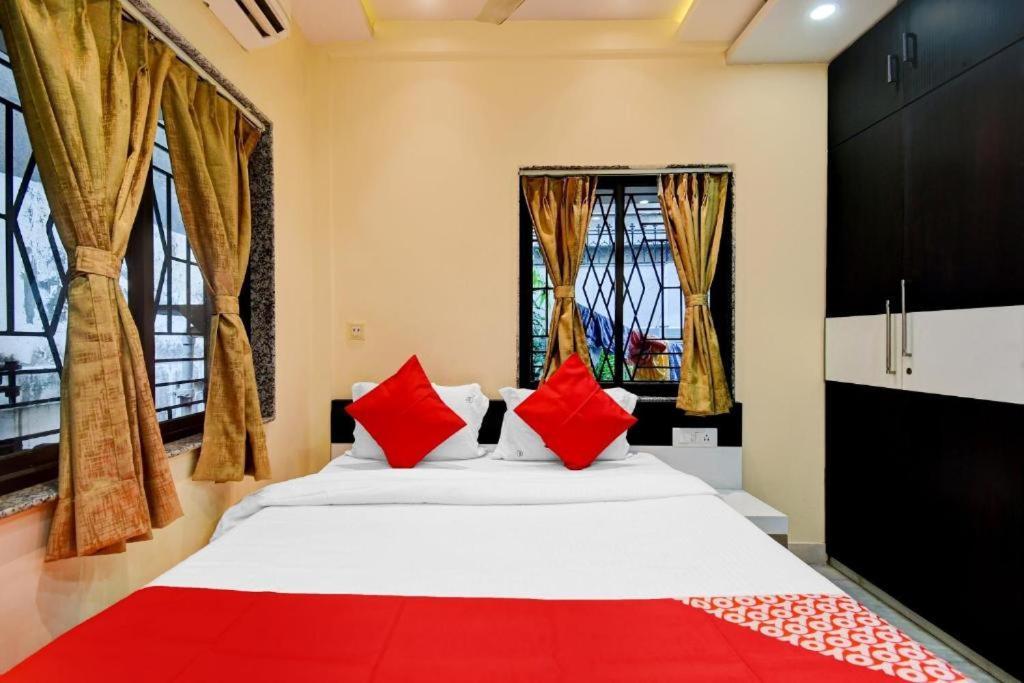 Dharmatala Inn Calcutta Extérieur photo